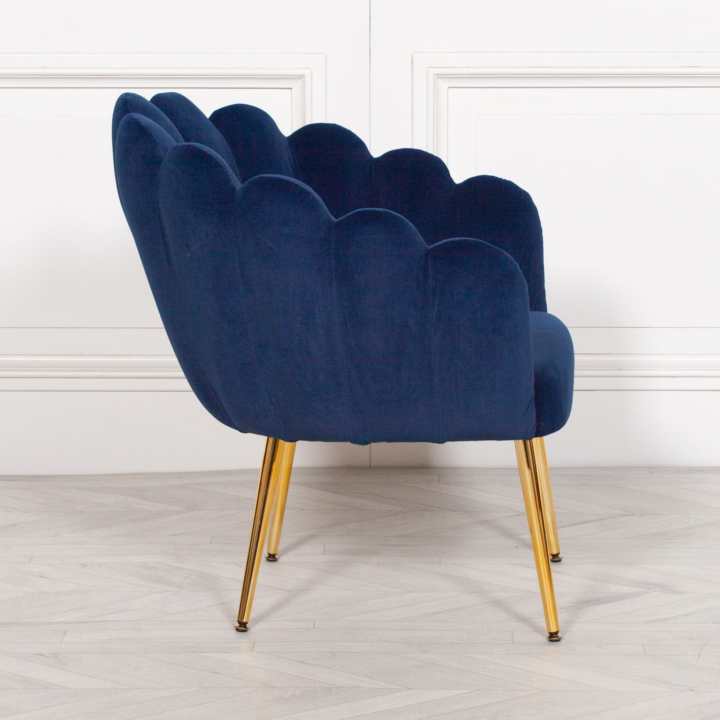 BLUE SCALLOP Chair